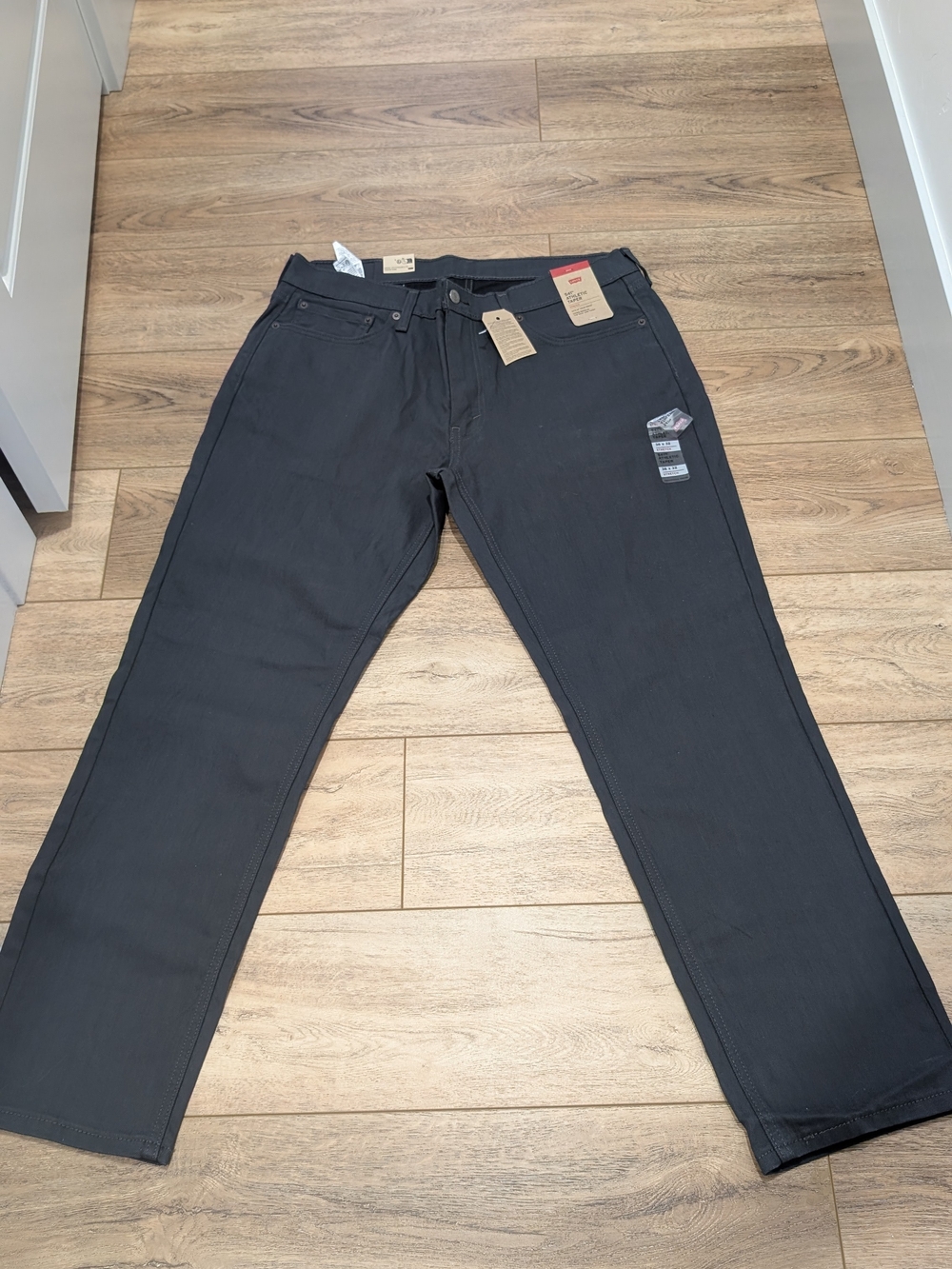 Levi's Men's Black Straight Jeans
